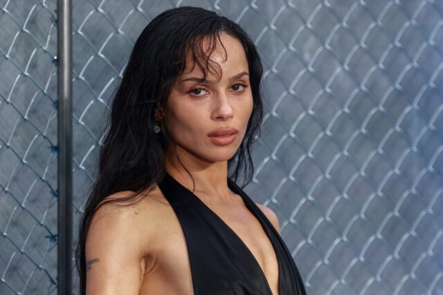 zoe-kravitz-&-harry-styles-are-actually-engaged!