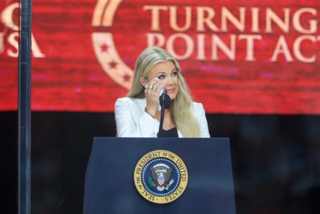 erika-kirk-slammed-for-‘performative’-response-to-correspondents’-dinner-shooting
