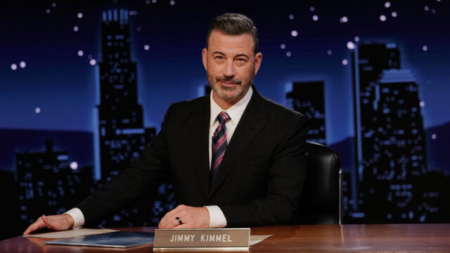 jimmy-kimmel-defends-melania-trump-“widow”-joke,-refuses-to-apologize-for-it