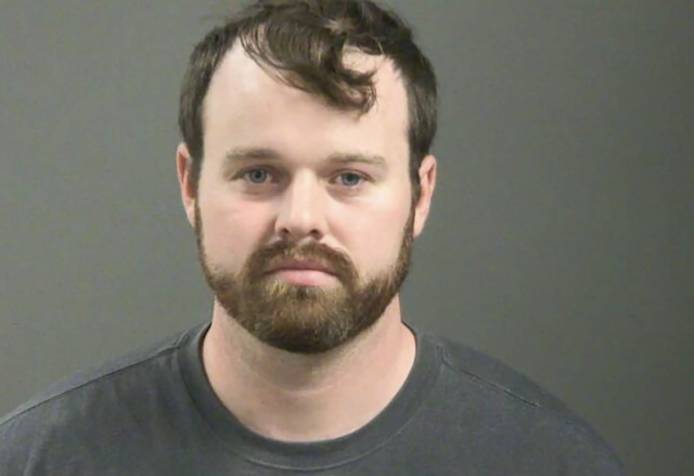 joseph-duggar-begs-judge-to-let-him-see-his-kids-as-he-awaits-trial-on-molestation-charges