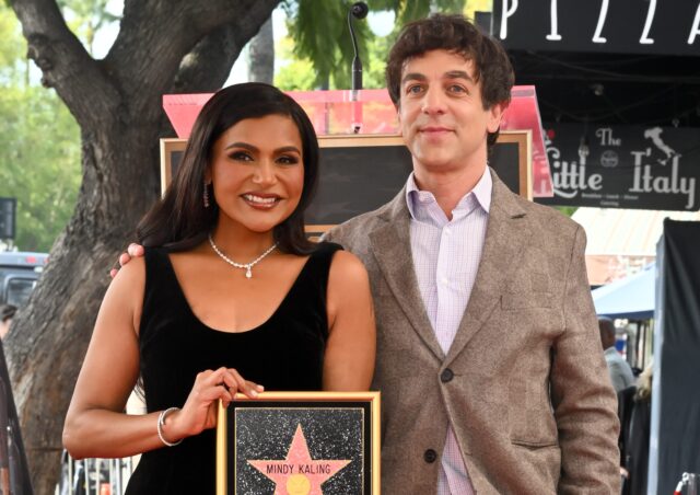 mindy-kaling’s-boyfriend:-her-past-relationships,-including-with-ex-boyfriend-bj-novak