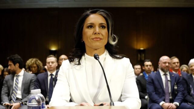 who-is-tulsi-gabbard?-5-things-to-know-about-the-former-director-of-national-intelligence