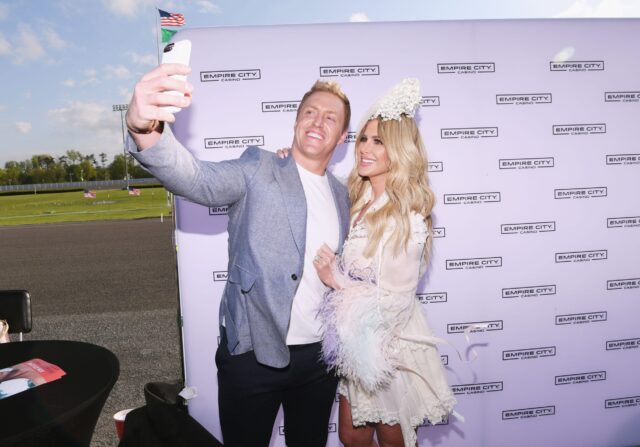 kim-zolciak-says-kroy-biermann-is-banging-his-new-girlfriends-so-loudly-their-kids-can-hear