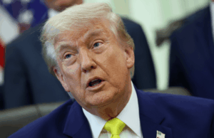 ドナルド・トランプ大統領、ニューヨーク市で開催されたNBAファイナルでブーイングを受ける president-donald-trump-booed-at-nba-finals-in-new-york-city